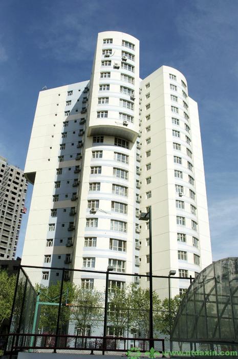 南門(mén)國(guó)際城F1高層住宅樓（新疆建筑工程天山獎(jiǎng)、江蘇省省外“揚(yáng)子杯”）